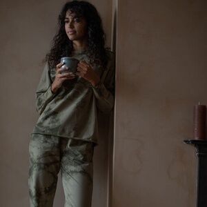 Simple Folk Sweatshirt